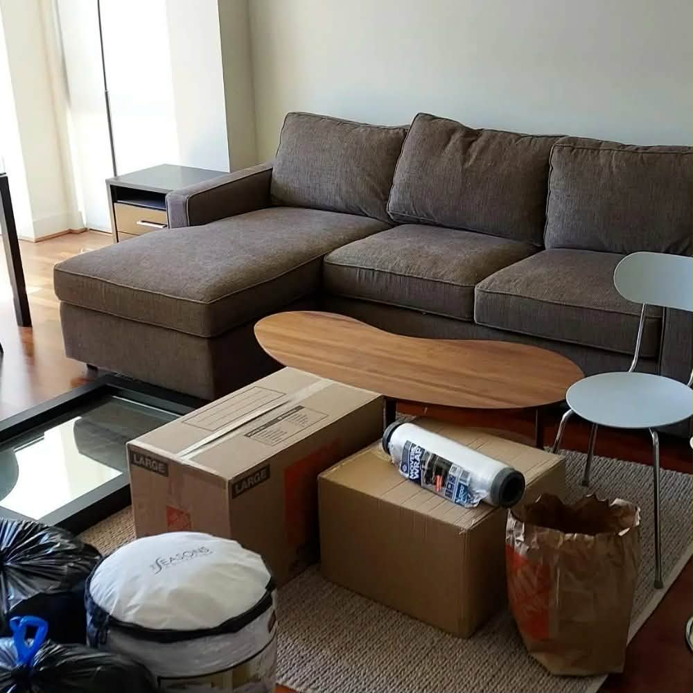 Living room prepared for professional moving service in San Diego